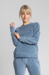 niebieska welurowa bluza