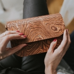 oryginalna drewniana torebka naturalne wykonczenie