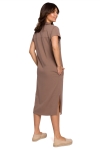 modna brązowa sukienka za kolano homewear z bawełnianej dzianiny.jpg