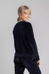 ciepla-welurowa-bluza.webp