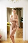 bezowy-szlafrok-damski.webp