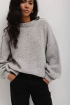 popielaty sweter damski oversize polska marka.webp