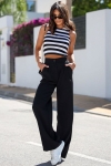 damski crop top w czarno-białe paski.jpg
