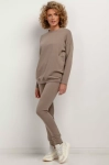bluza basic w modnym kolorze.webp