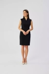 elegancka sukienka przed kolano.webp