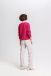 sweter damski z dekoltem w serek.webp