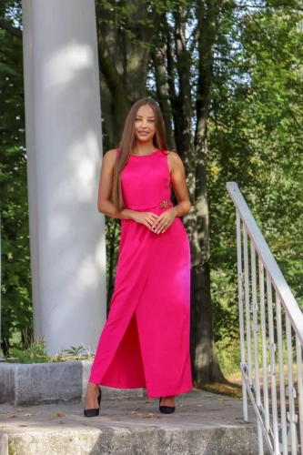 elegancka sukienka.webp