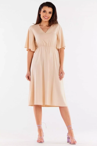 sukienka z dekoltem w serek.webp