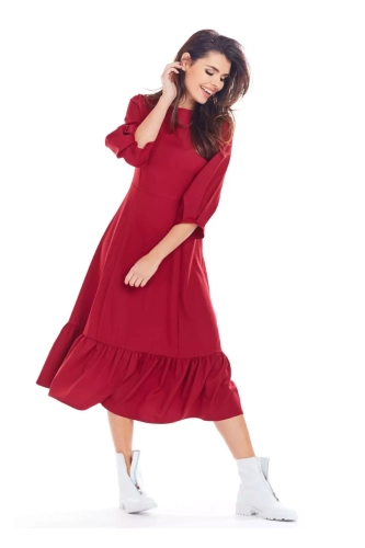 sukienka midi z falbaną na dole.webp