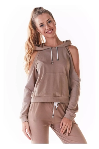 modna bluza z kapturem i troczkami.webp