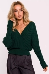 sweter z dekoltem w serek.webp