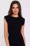 sukienka elegancka z delikatnymi zakładkami.webp