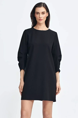 czarna sukienka elegancka.webp