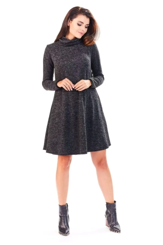 grafitowa sukienka damska z dzianinowej tkaniny.webp