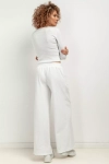 eleganckie białe spodnie dzwony.webp
