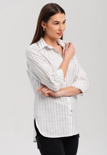 Koszula damska z kołnierzykiem i długim rękawem.webp