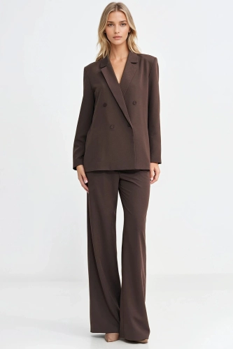 Marynarka damska biznesowa o prostym kroju.webp