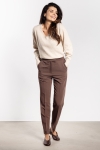 Czekoladowe spodnie damskie eleganckie z prostą nogawką