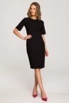 czarna sukienka midi z krótkim rękawem i asymetrycznym dołem.webp