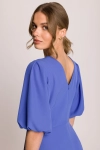 elegancka sukienka midi z bufiastymi rękawami.webp