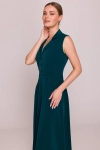 elegancka sukienka z kołnierzem i guzikami.webp