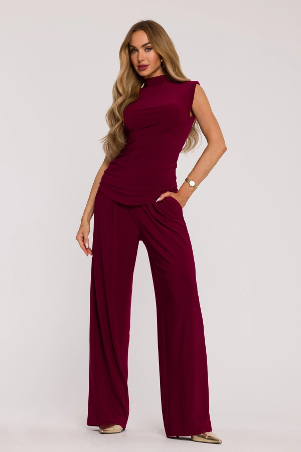 Elegancki komplet damski z dopasowanym topem i szerokimi spodniami typu wide leg