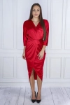 Elegancka sukienka satynowa z kopertowym dekoltem. czerwona.webp