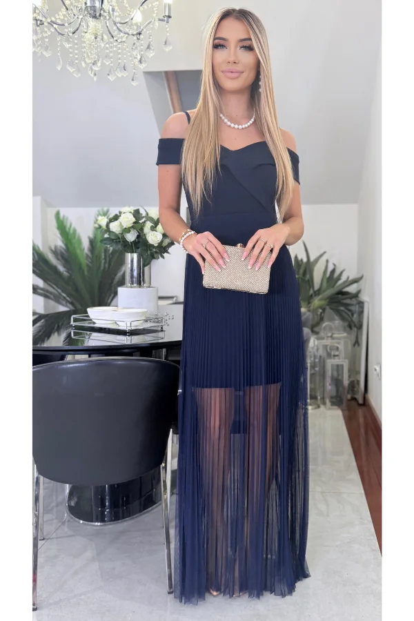 Elegancka sukienka maxi z plisowaniami
