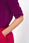 Bluzka damska o swobodnym kroju.webp