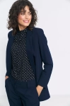 Marynarka damska z klapami do eleganckich stylizacji.webp