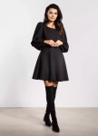 Elegancka sukienka damska mini z dopasowaną górą i rozkloszowaną spódnicą
