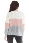 Sweter damski o swobodnym fasonie.webp